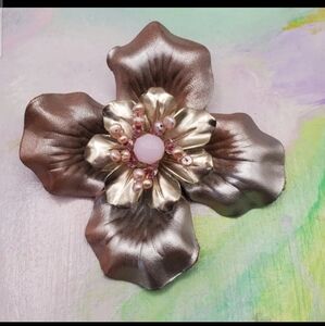 Chicos Flower Brooch Large Leather Metallic Magnetic Platinum Pink